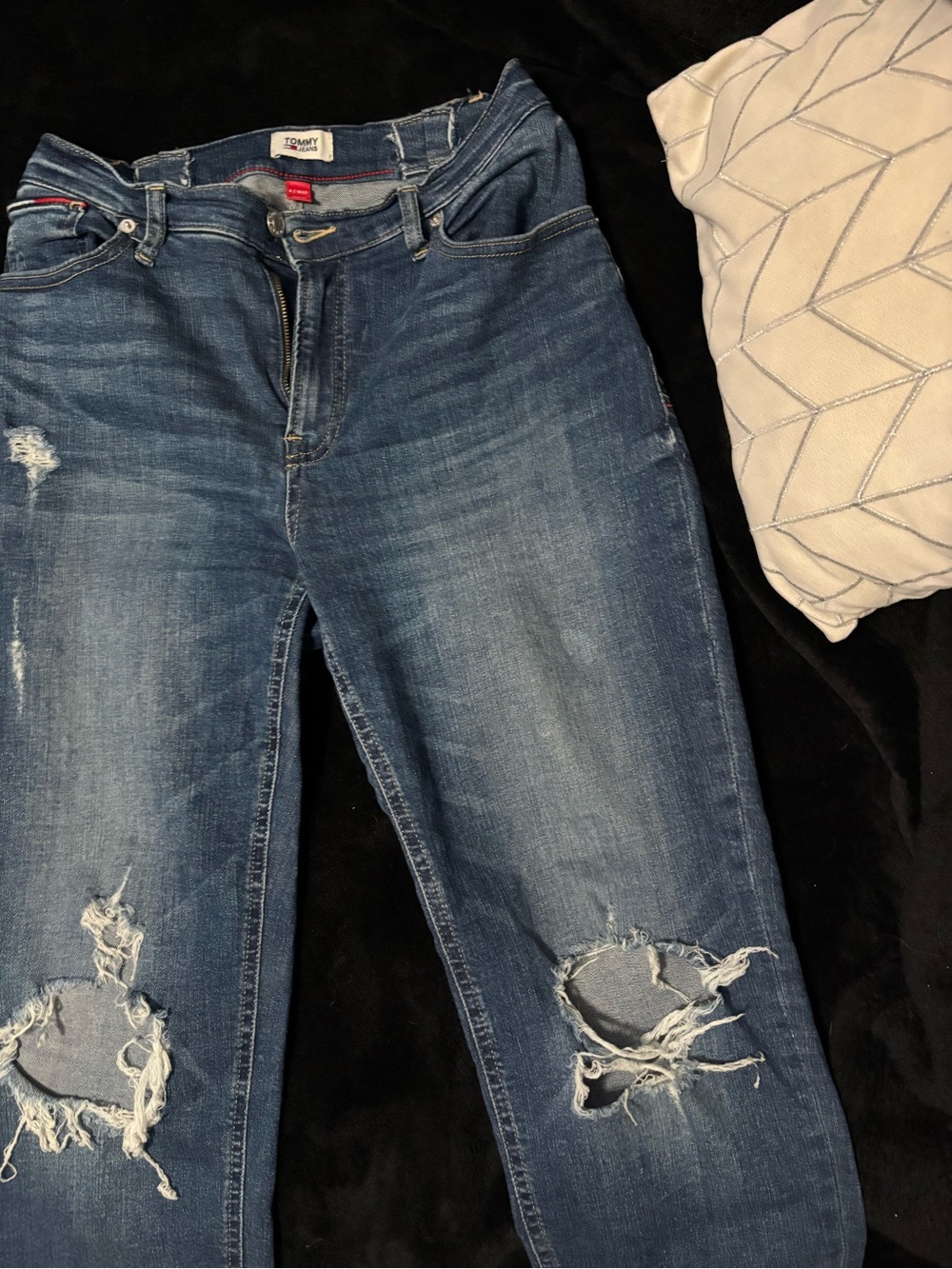 Tommy Hilfiger Women's Ripped Dark Blue Skinny Jeans